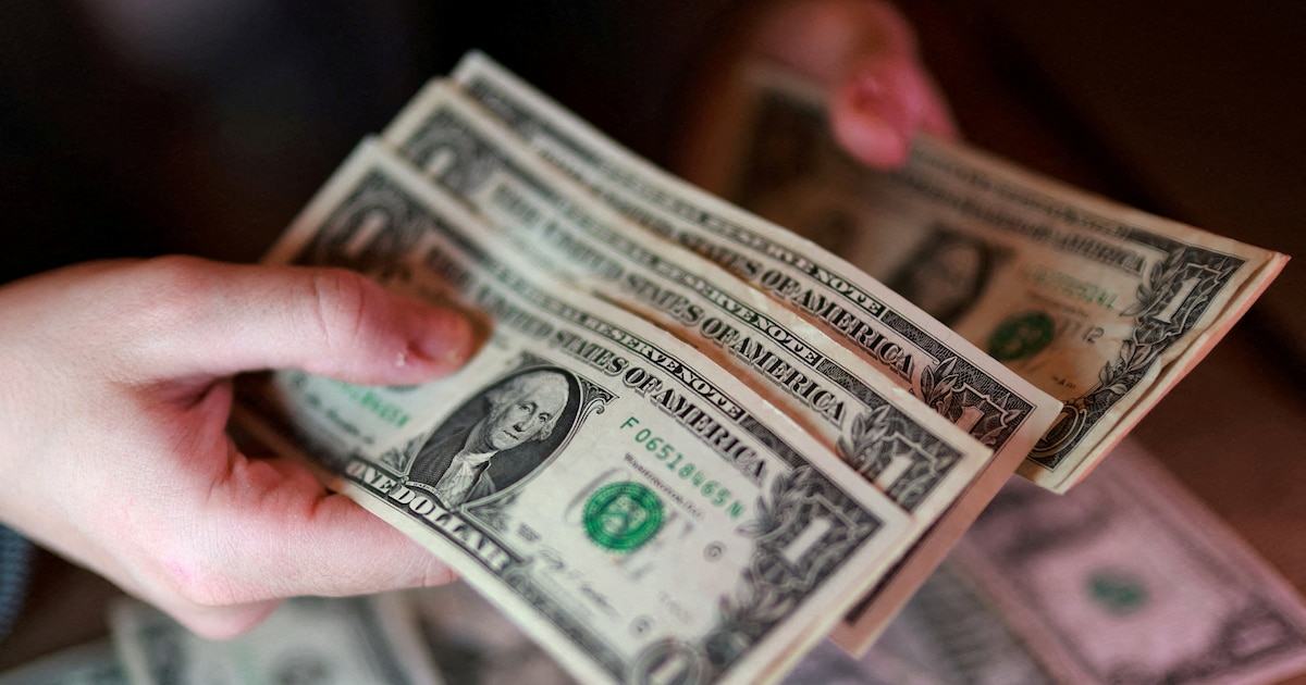 Argentina’s Dollar Is Holding Down the Fort—For Now, But the Real Test Is Inflation